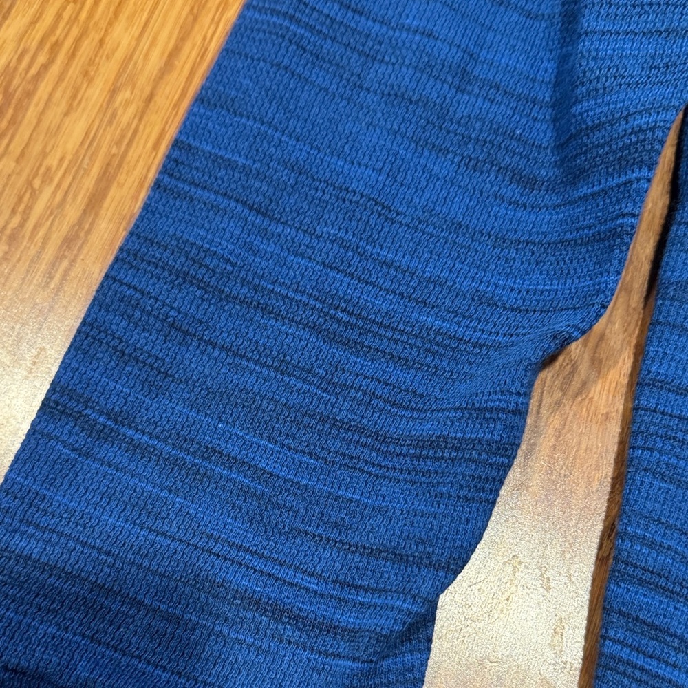Urban Pipeline Men's Blue Hoodie Sweater Medium EUC - Picture 3 of 9